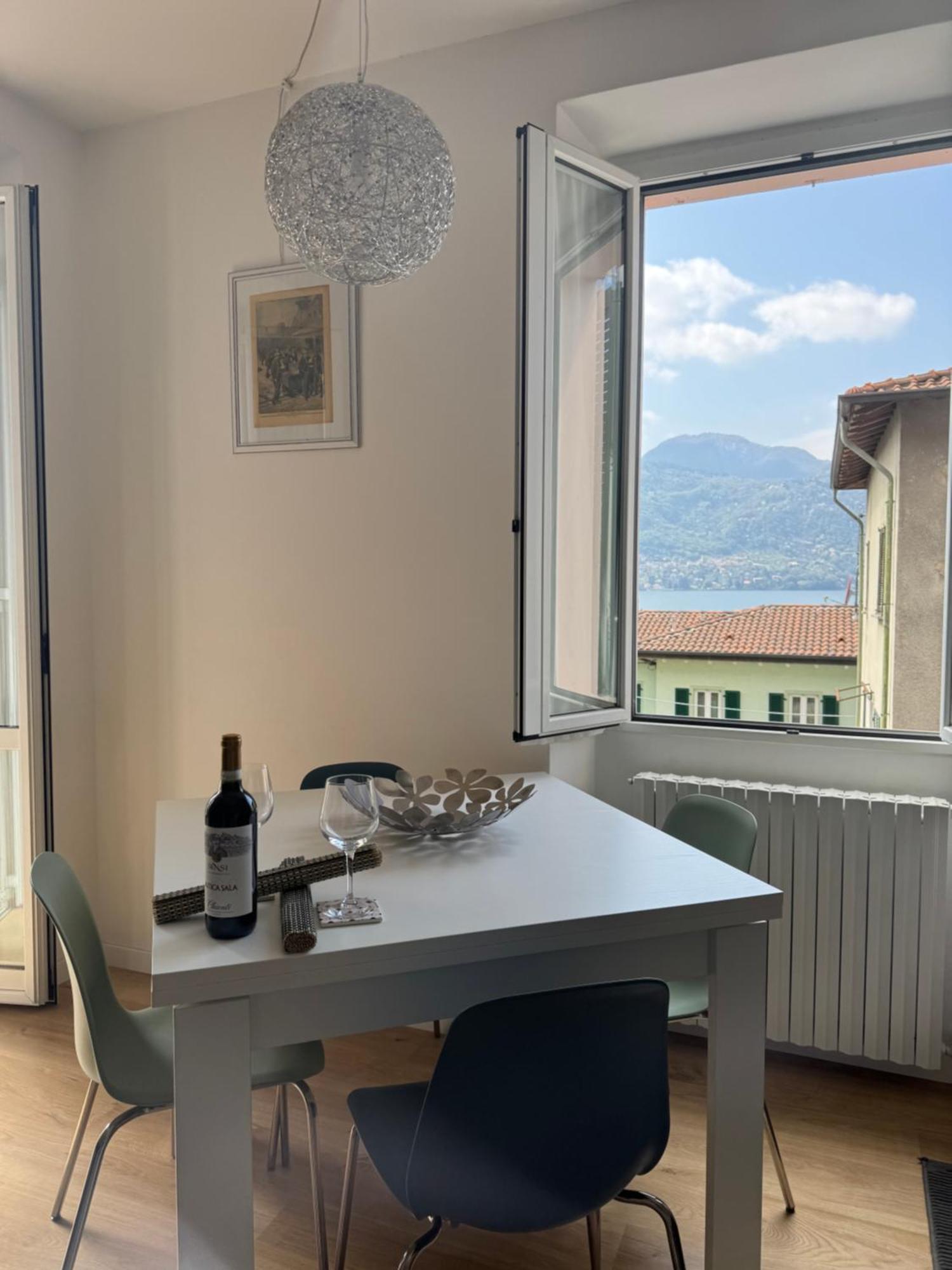 In Centro Ca' Leandro Vista Lago Lierna Eksteriør bilde